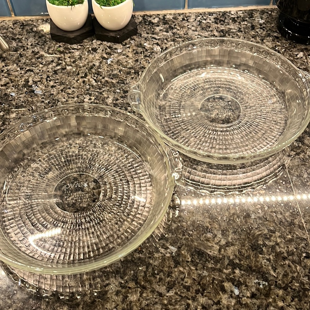 2 Vintage PYREX Basketweave Pie Plates